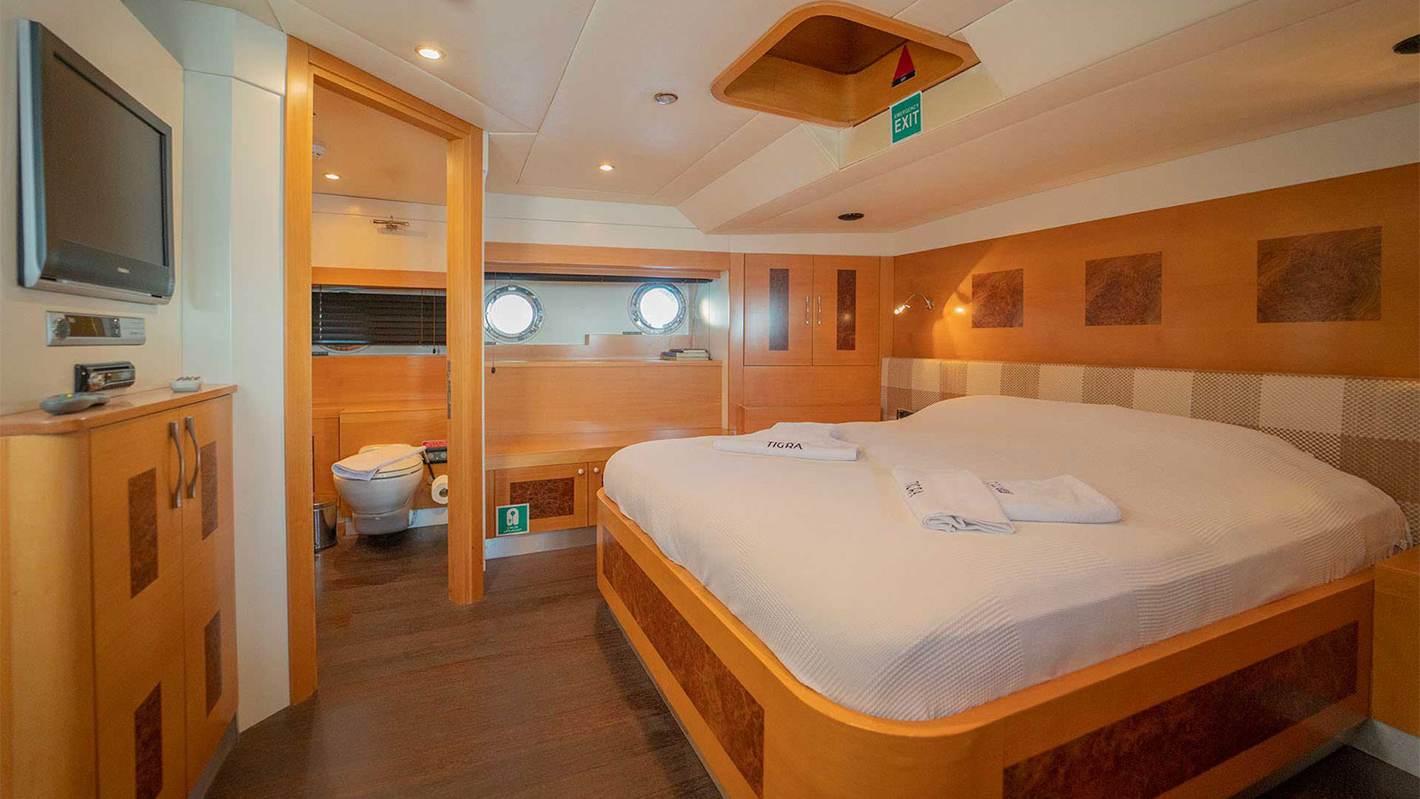 2008 Mastori Yachts Tigra for charter (photo 7)