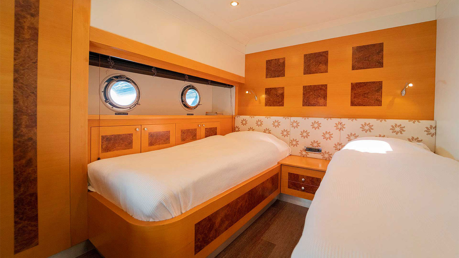 2008 Mastori Yachts Tigra for charter (photo 14)