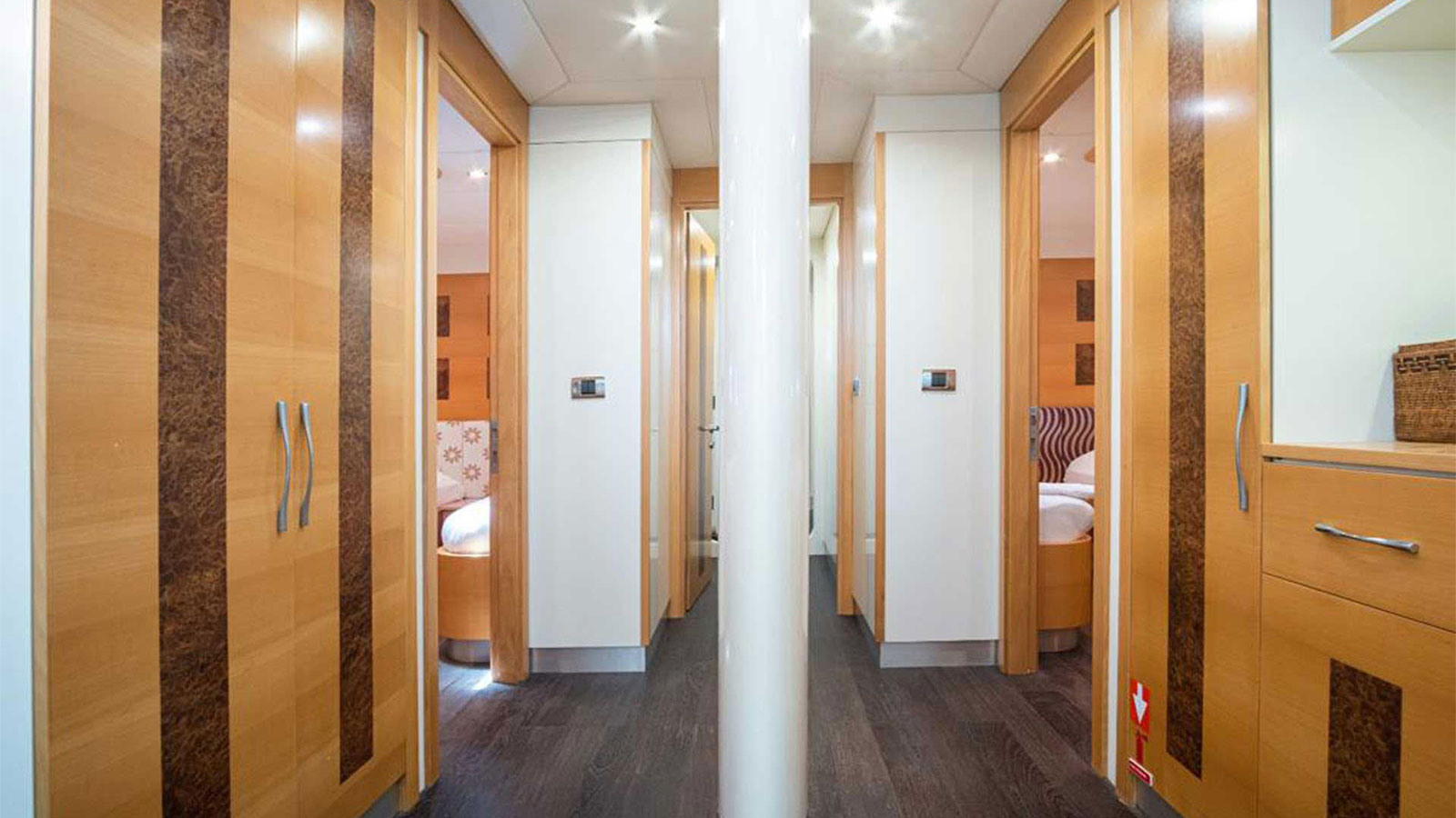 2008 Mastori Yachts Tigra for charter (photo 15)