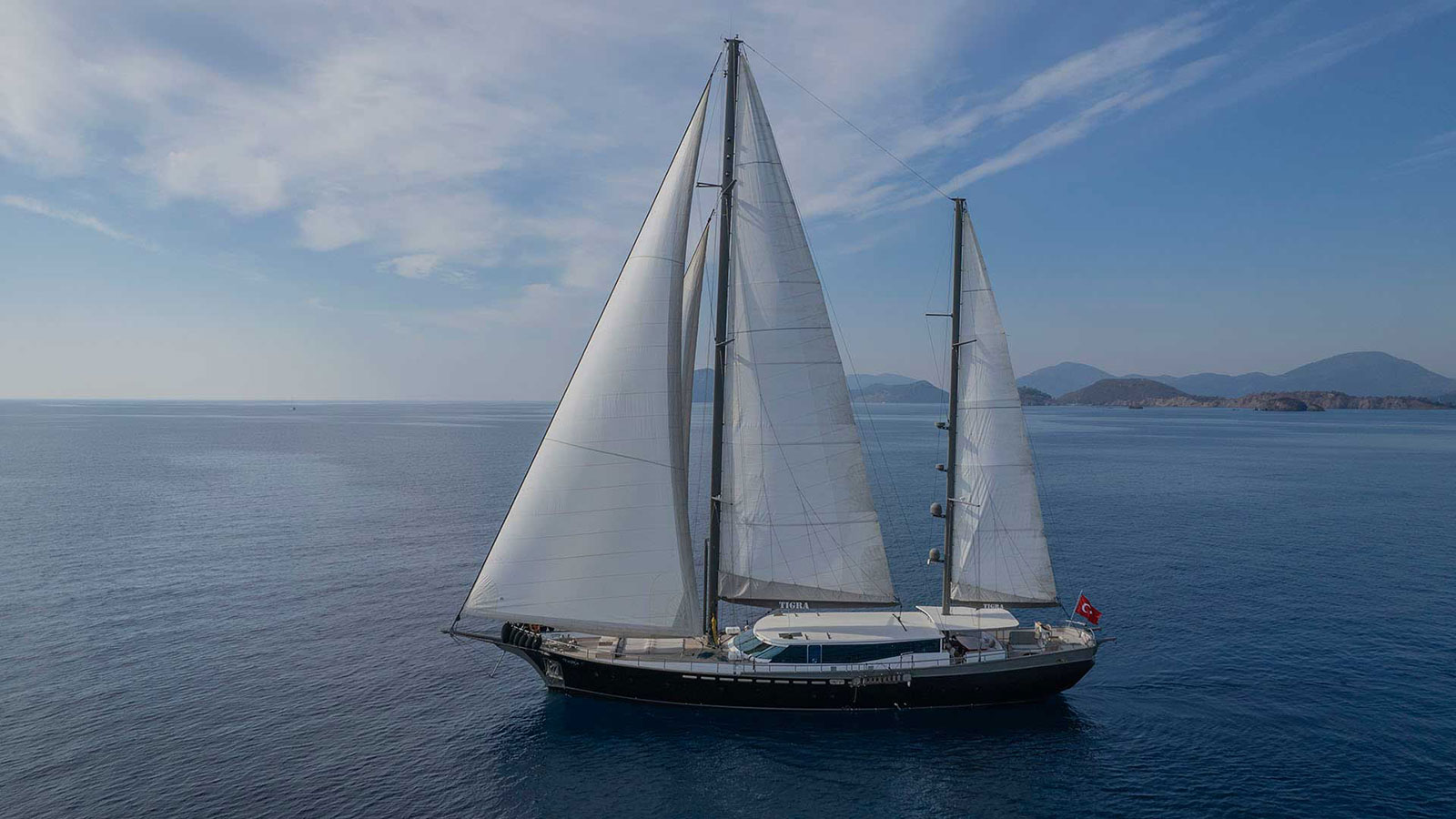 2008 Mastori Yachts Tigra for charter (photo 24)