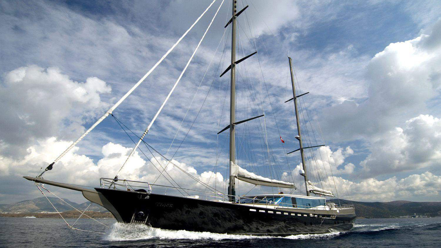 2008 Mastori Yachts Tigra for charter (photo 26)