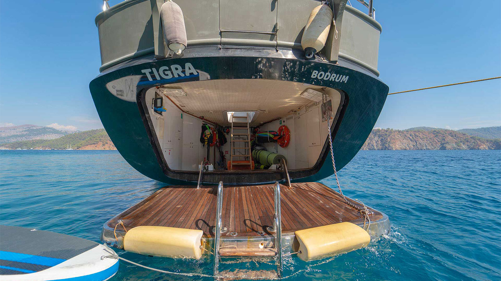 2008 Mastori Yachts Tigra for charter (photo 25)