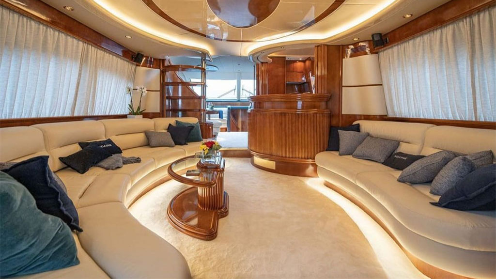 2002 Azimut 75 for charter (photo 5)