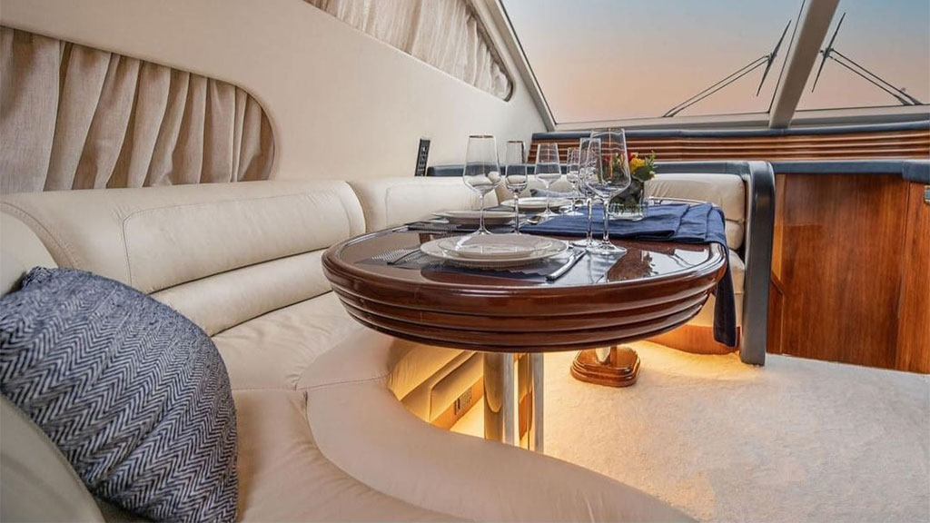 2002 Azimut 75 for charter (photo 7)