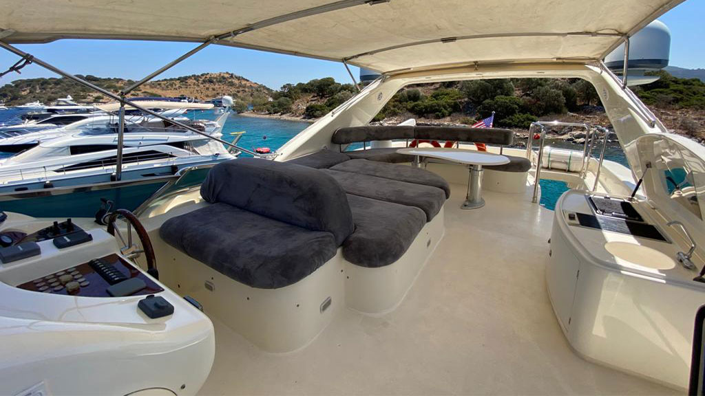 2002 Azimut 75 for charter (photo 15)