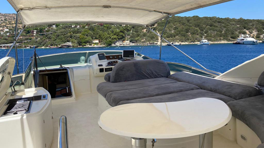 2002 Azimut 75 for charter (photo 19)