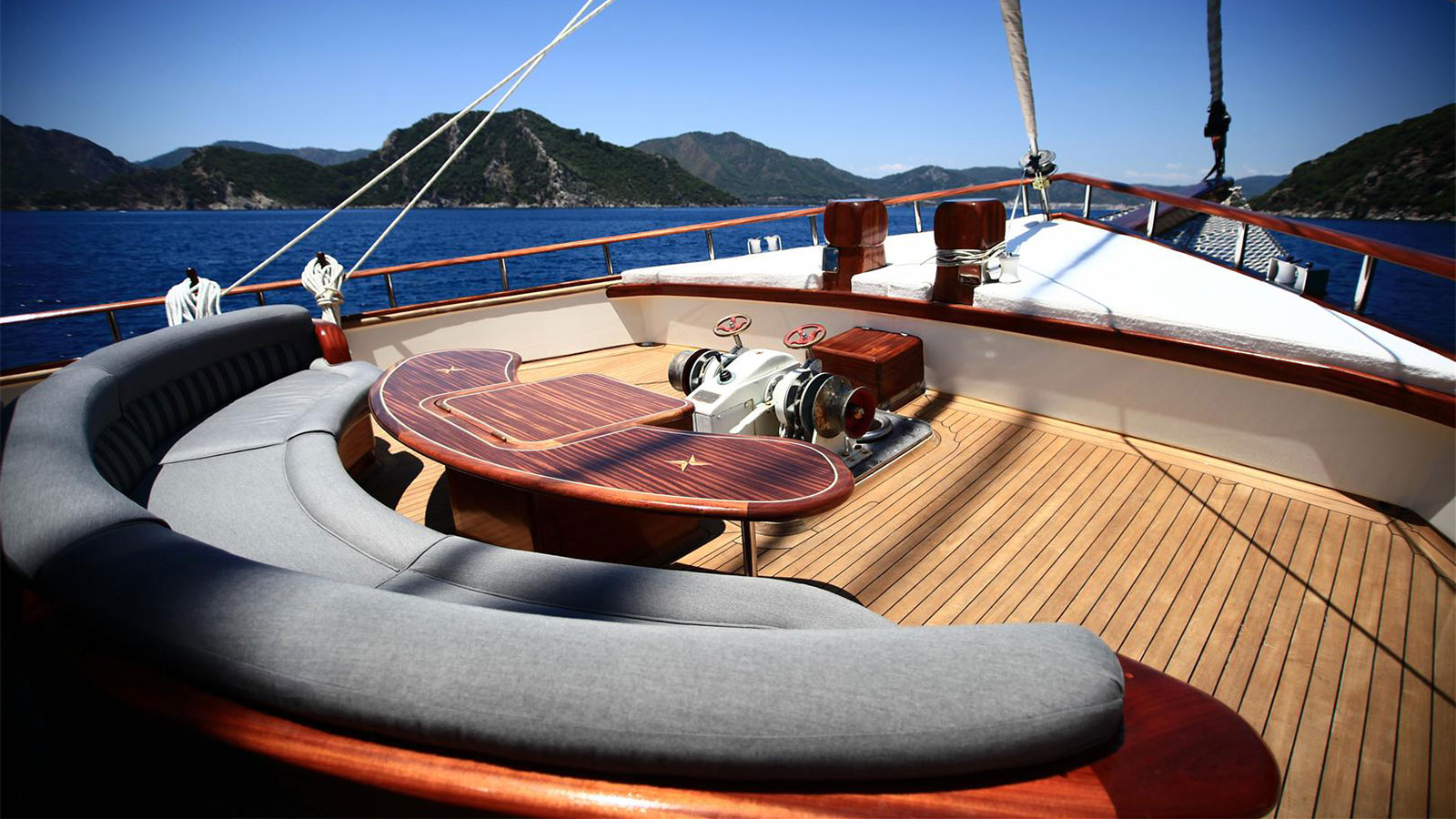2002 Ozturhan Yachting Nurten A en alquiler (photo 15)