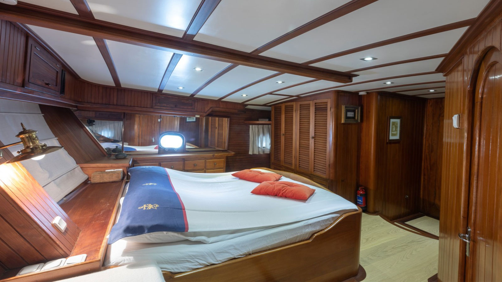 1997 Custom Built Kanarya for charter (photo 4)