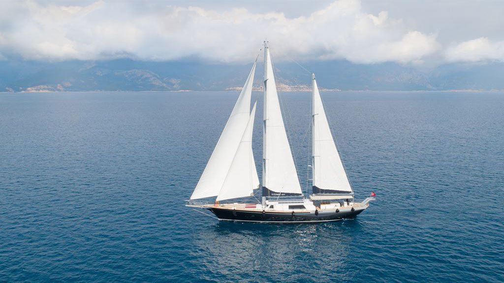 2016 Vos Marine Moss zu chartern (photo 8)