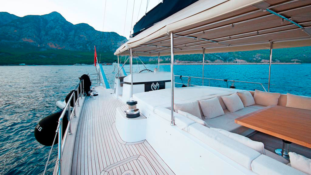 2016 Vos Marine Moss zu chartern (photo 15)