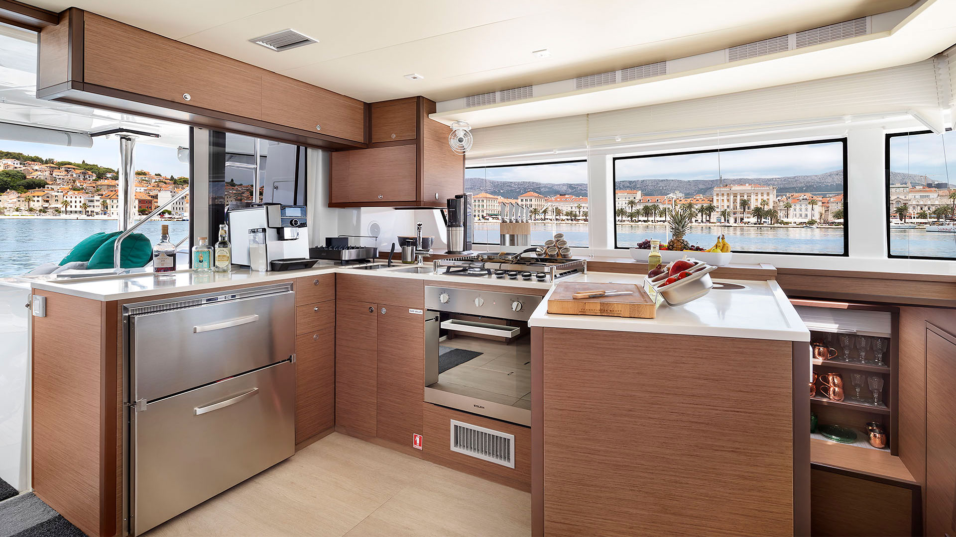 2021 Lagoon 52 te huur (photo 15)