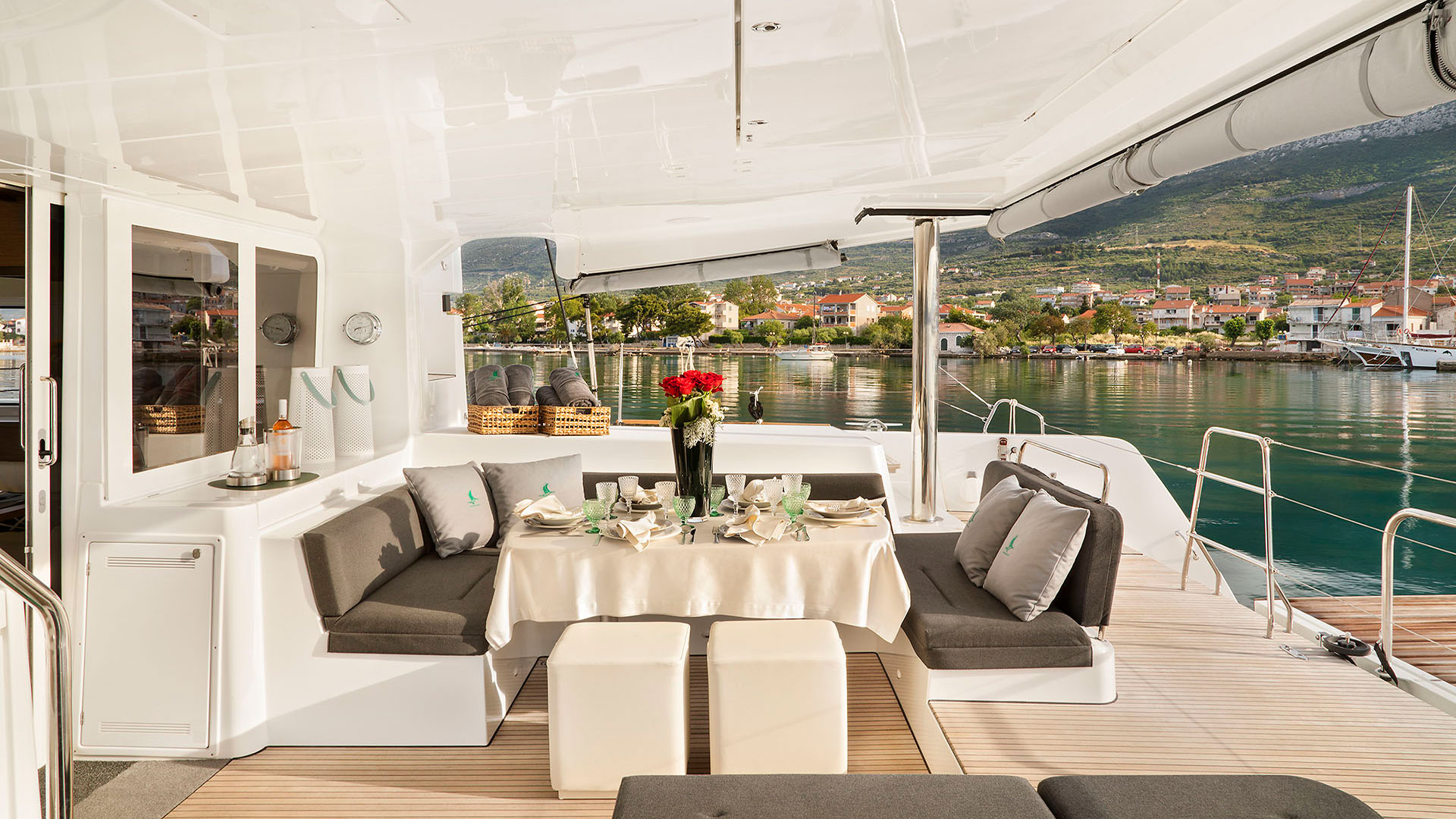 2021 Lagoon 52 te huur (photo 18)
