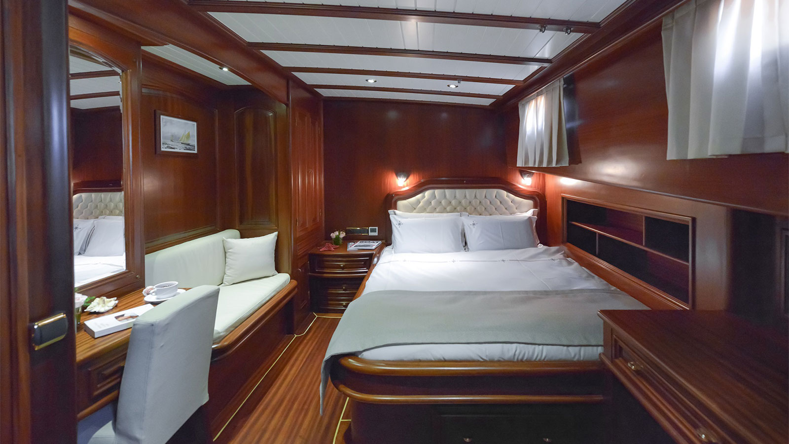 2007 Custom Built Lady Christa for charter (photo 4)