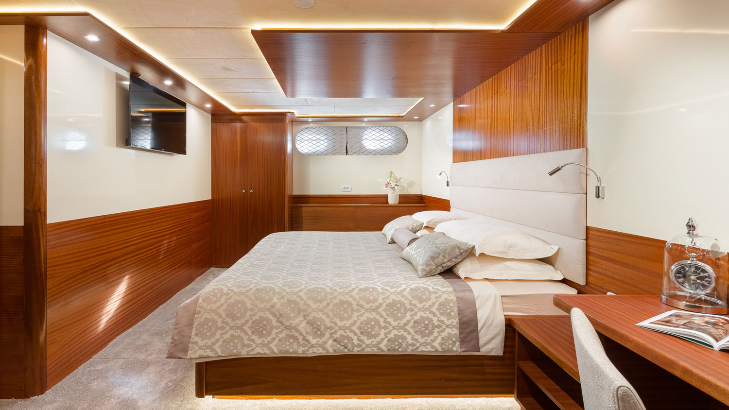 2019 Custom Built Son de Mar na czarter (photo 7)