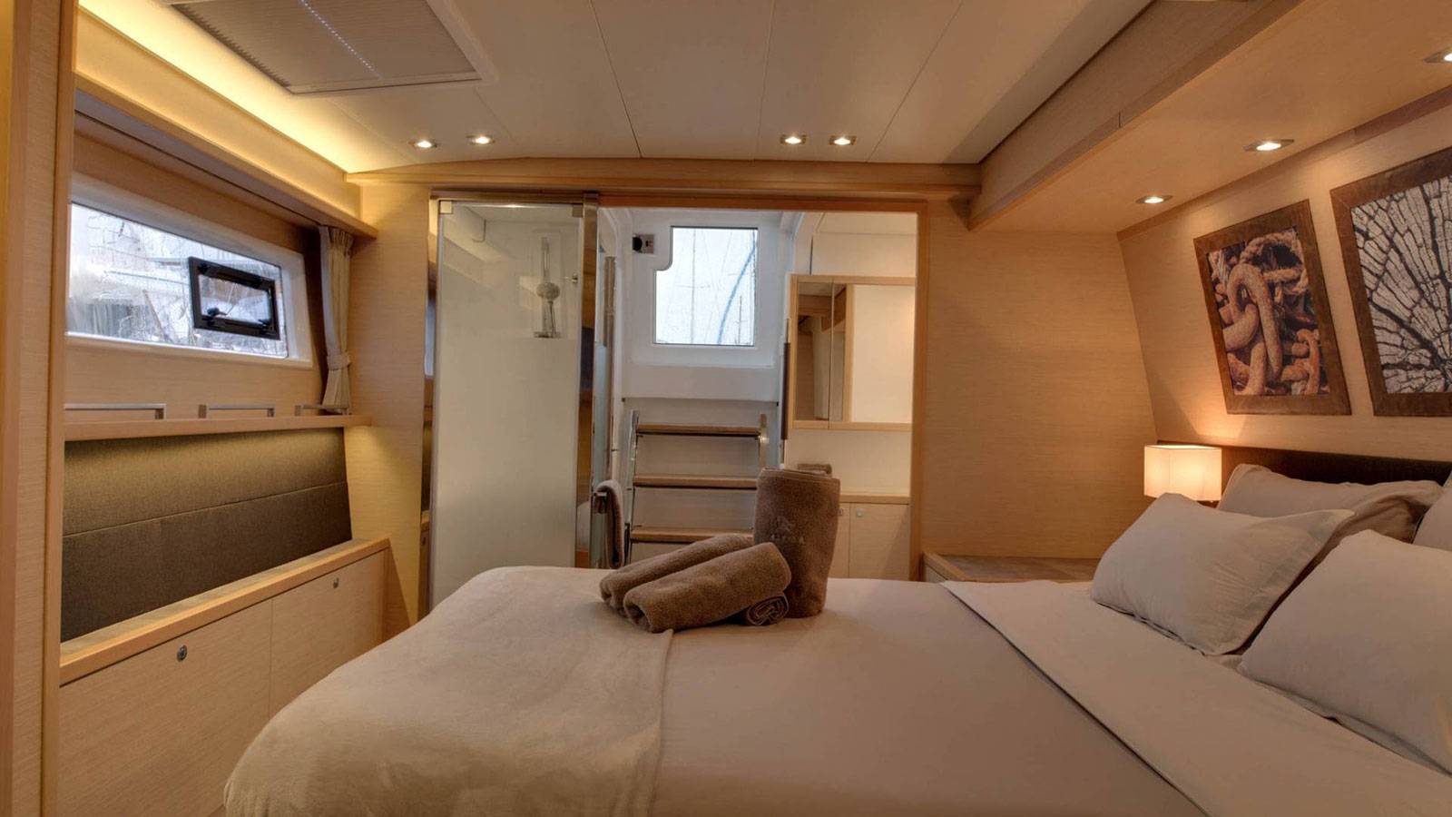 2016 Lagoon 560 for charter (photo 15)