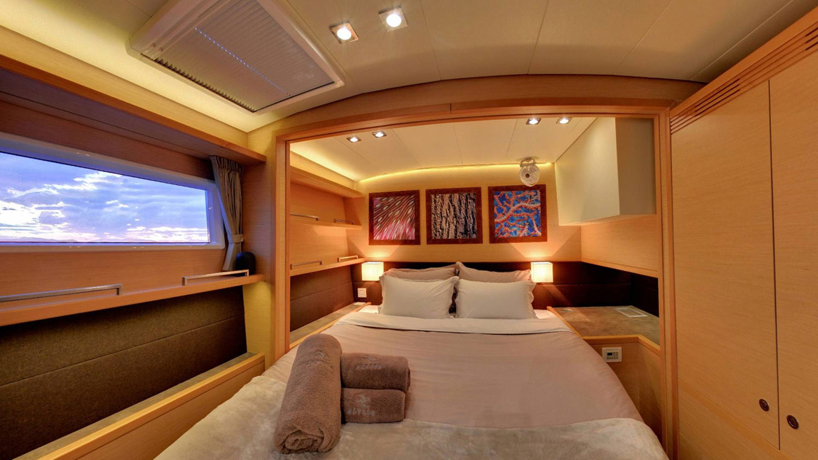 2016 Lagoon 560 for charter (photo 18)