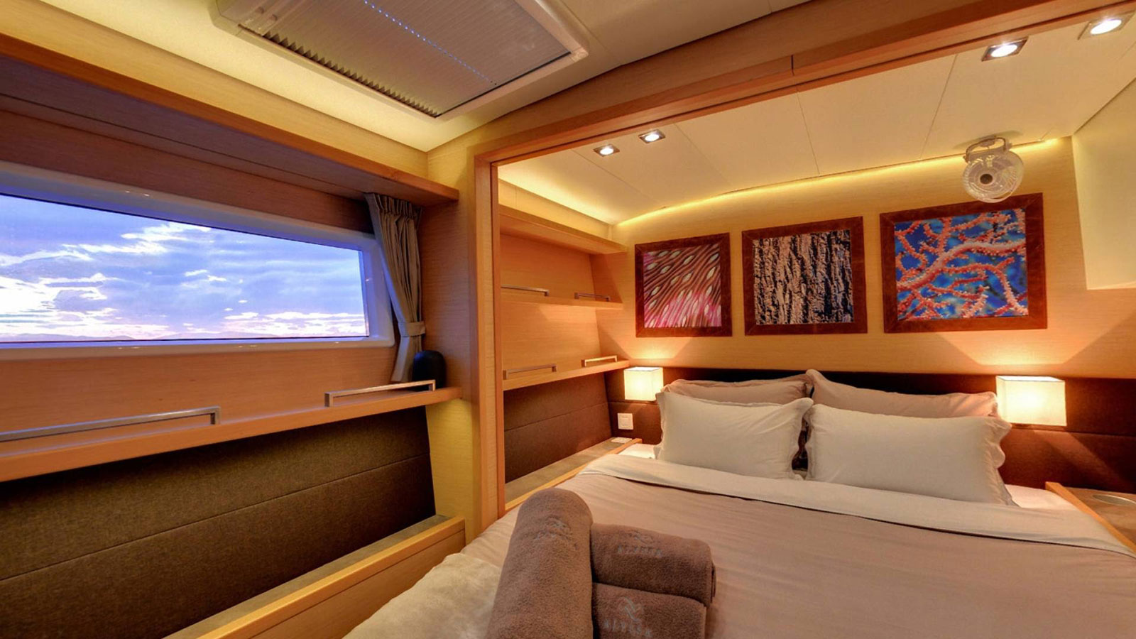 2016 Lagoon 560 for charter (photo 23)