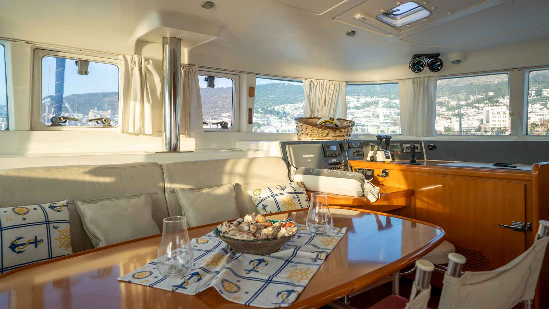 2005 Lagoon 440 para fretamento (photo 5)