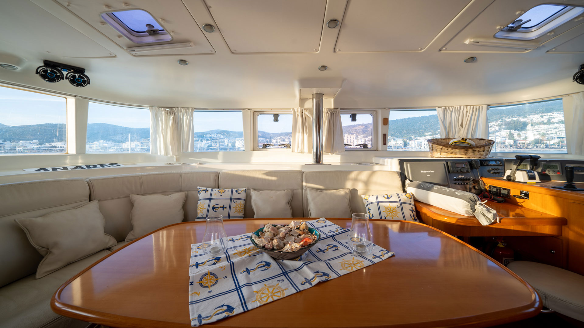 2005 Lagoon 440 para fretamento (photo 6)