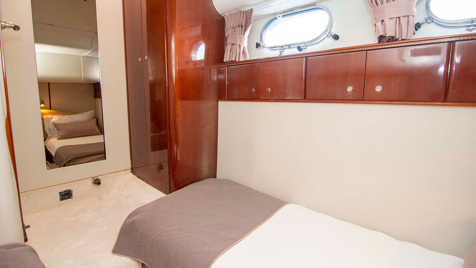 2000 Princess NateWhite for charter (photo 13)