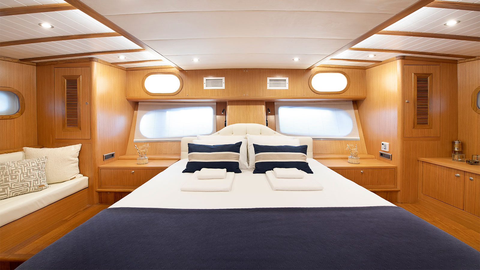 2022 Custom Built Gozdem The One for charter (photo 8)