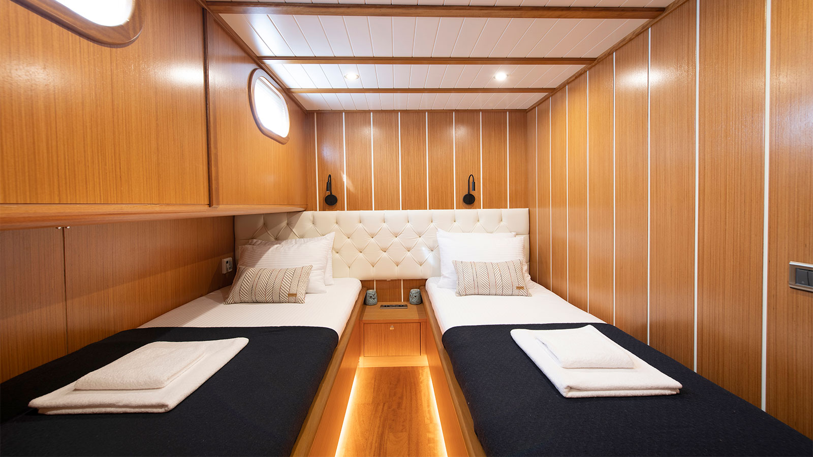 2022 Custom Built Gozdem The One for charter (photo 10)