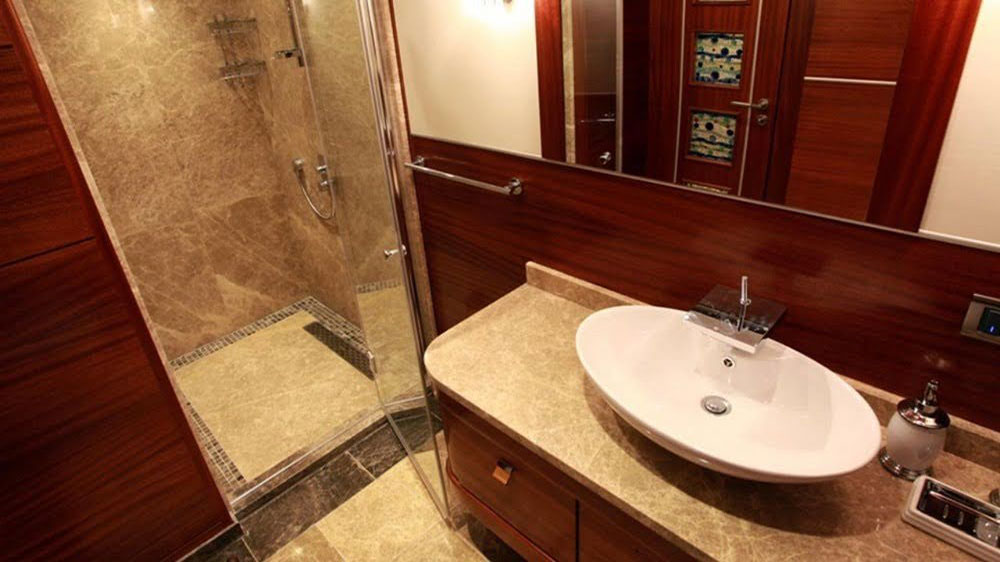 2011 Custom Built La Bella Vita (ex Carpe Diem IV) for charter (photo 15)