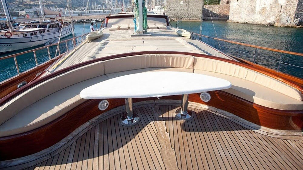 2011 Custom Built La Bella Vita (ex Carpe Diem IV) for charter (photo 19)