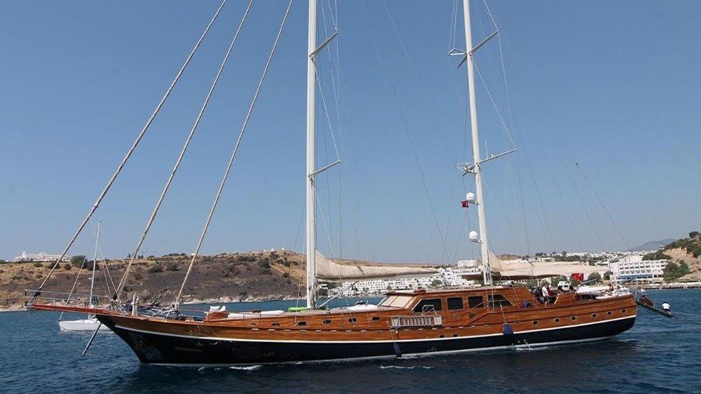 2011 Custom Built La Bella Vita (ex Carpe Diem IV) for charter (photo 25)