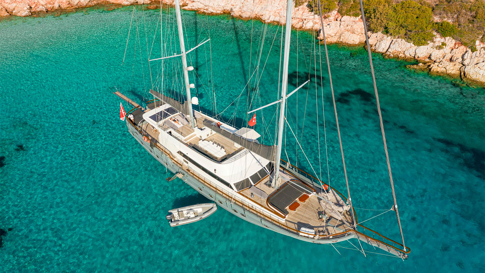 2017 Custom Built Virtuoso zu chartern (photo 17)