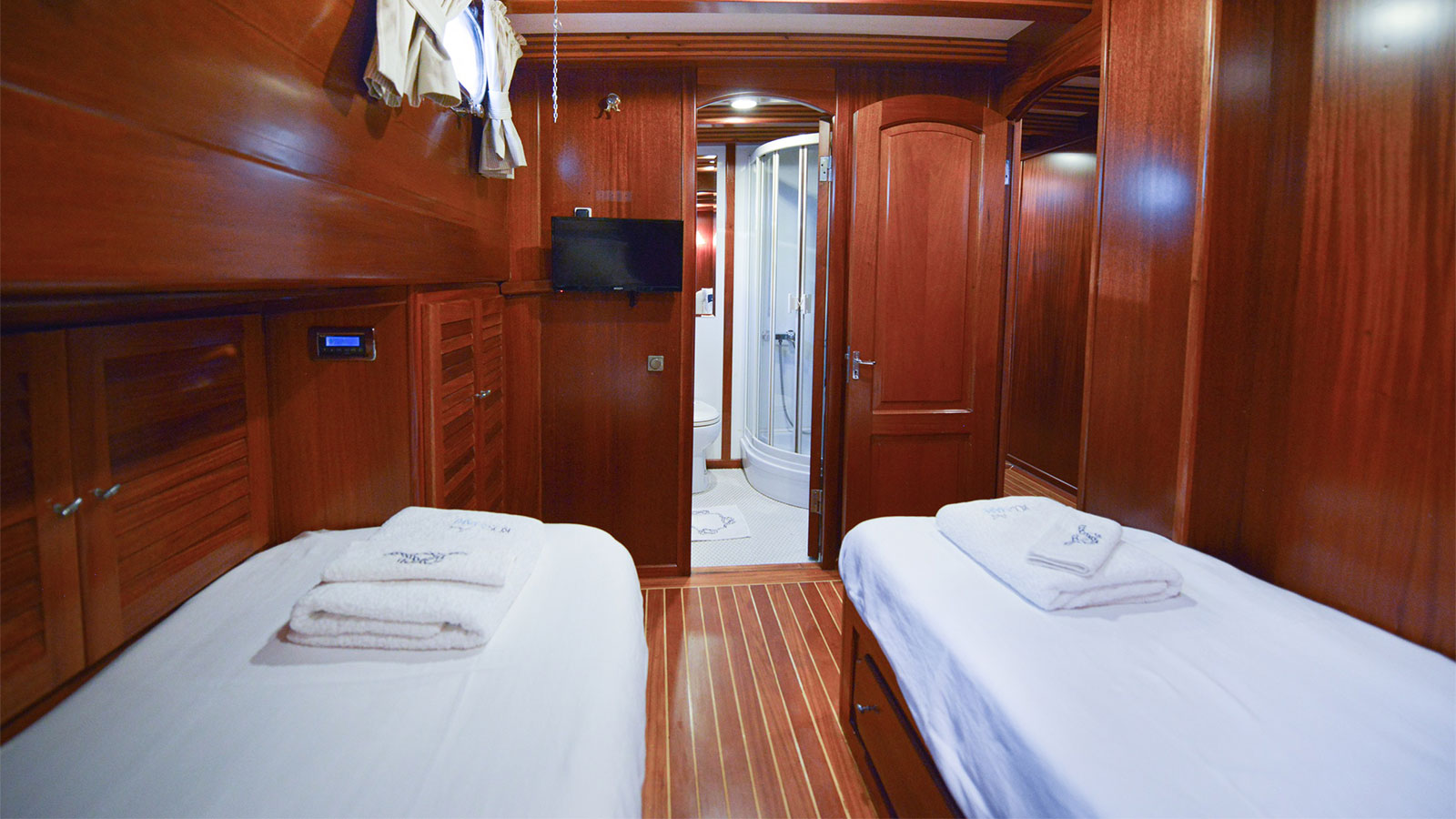 1998 Custom Built Ros Mare na czarter (photo 10)