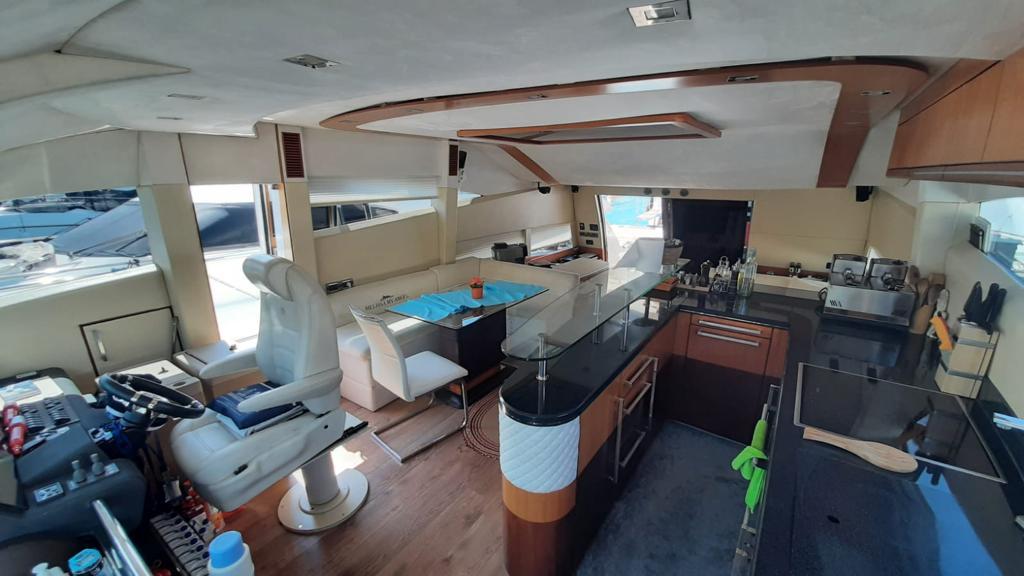 2009 Galeon 640 Fly zu chartern (photo 2)