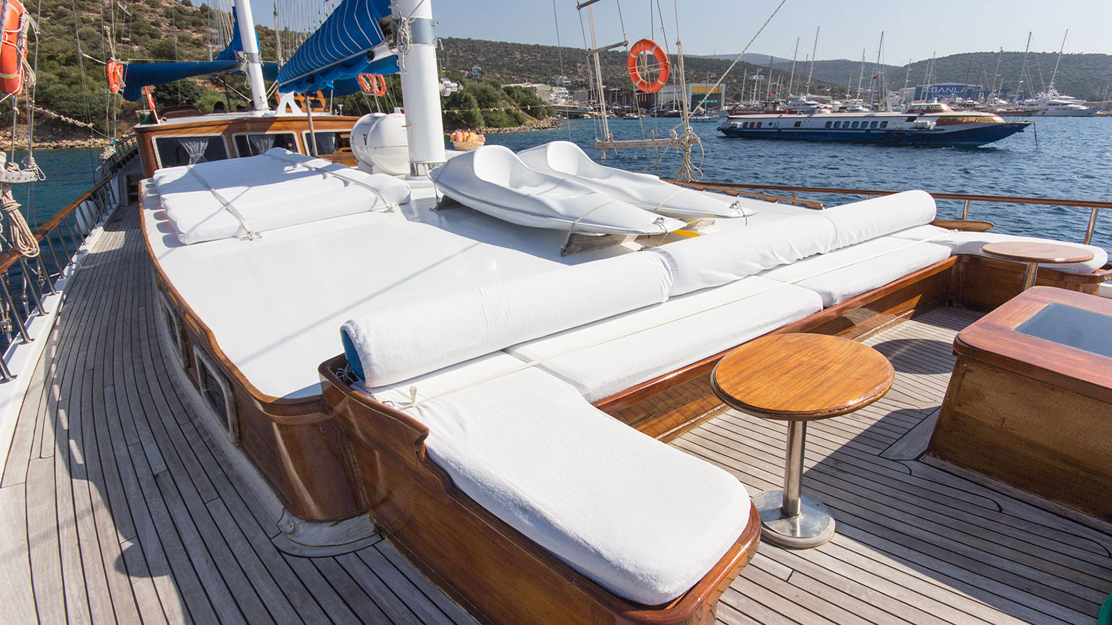 2014 Custom Built Sunworld IX en alquiler (photo 13)