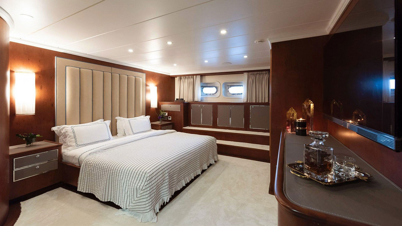 2010 Ürkmezler Yachts Ocean Breeze na czarter (photo 17)