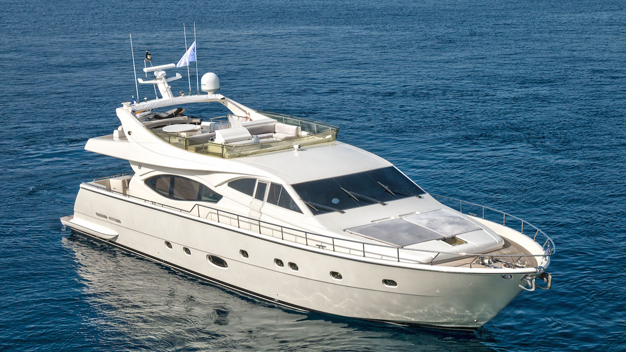 2002 Ferretti Amor na czarter (photo 8)
