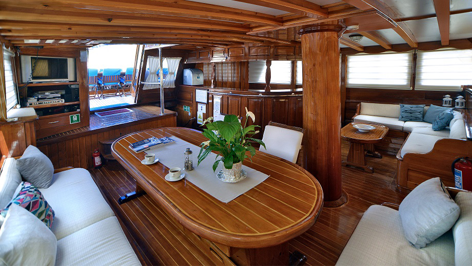 2000 Custom Built Halil Aga 5 for charter (photo 2)