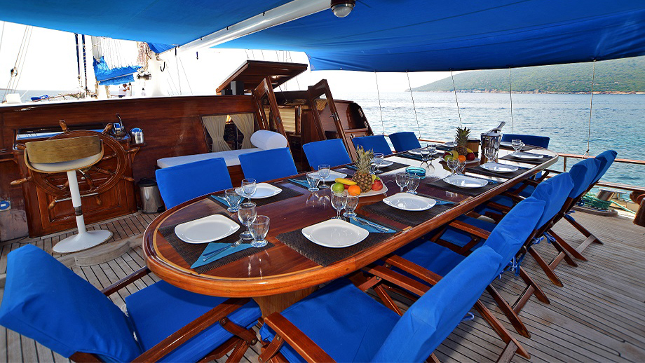 2000 Custom Built Halil Aga 5 for charter (photo 10)