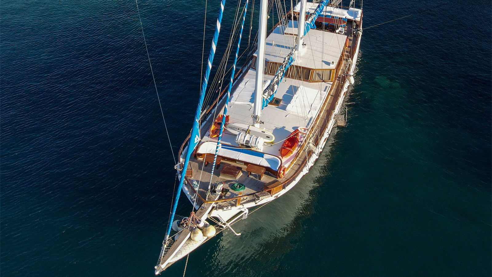 2000 Custom Built Halil Aga 5 for charter (photo 11)