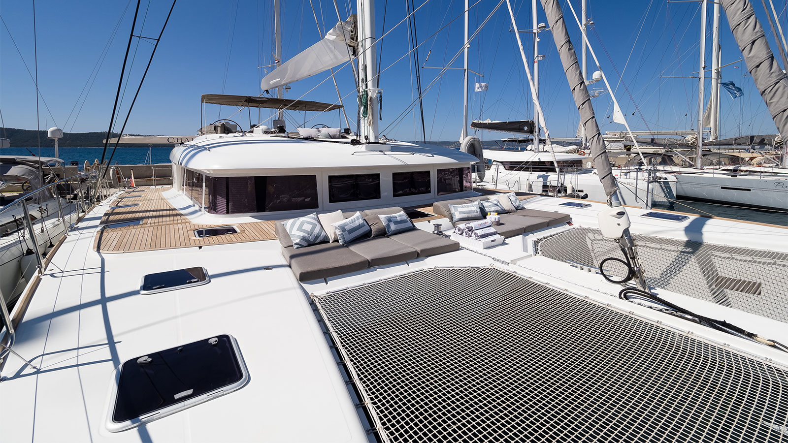 2015 Lagoon 620 te huur (photo 8)