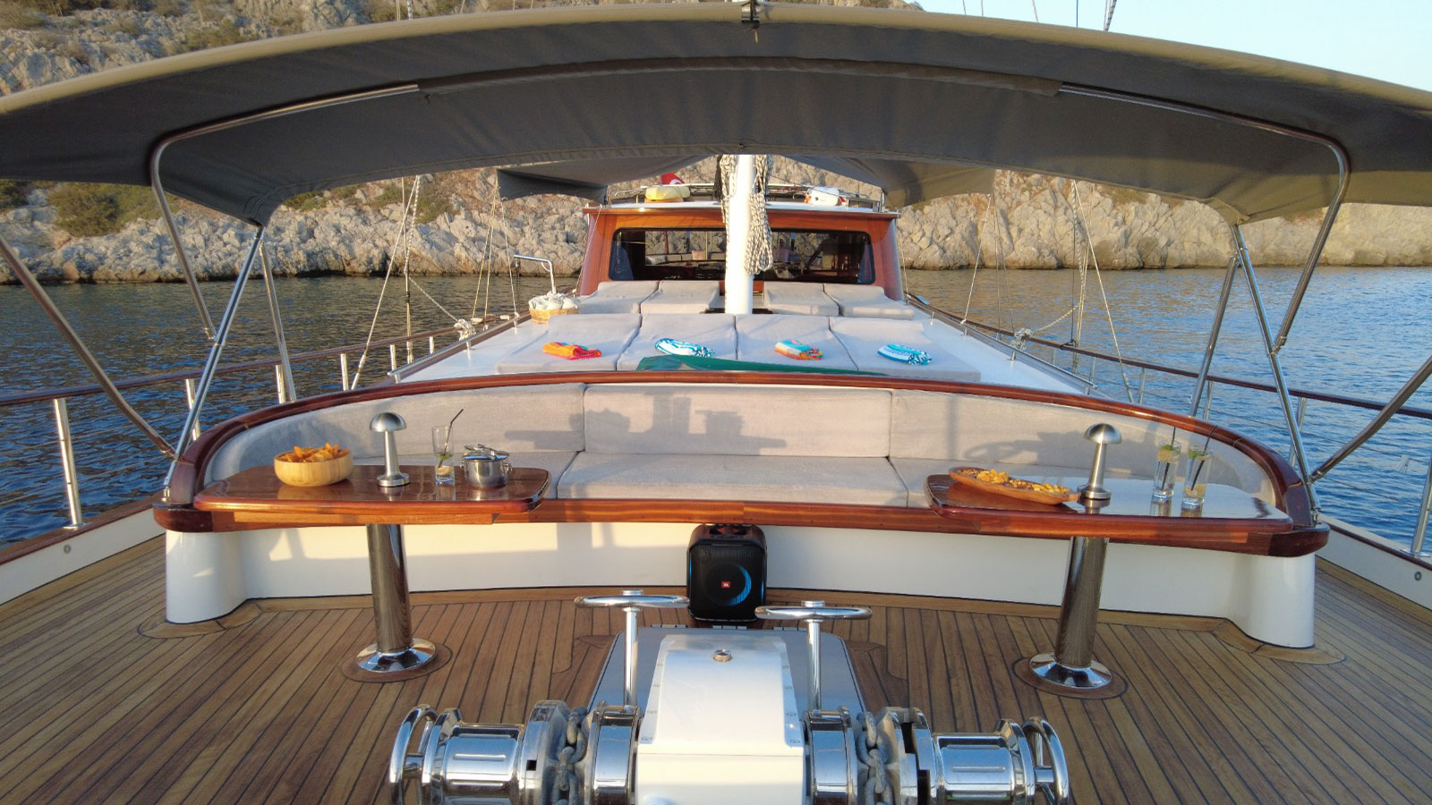2023 Custom Built Su Perici C for charter (photo 16)
