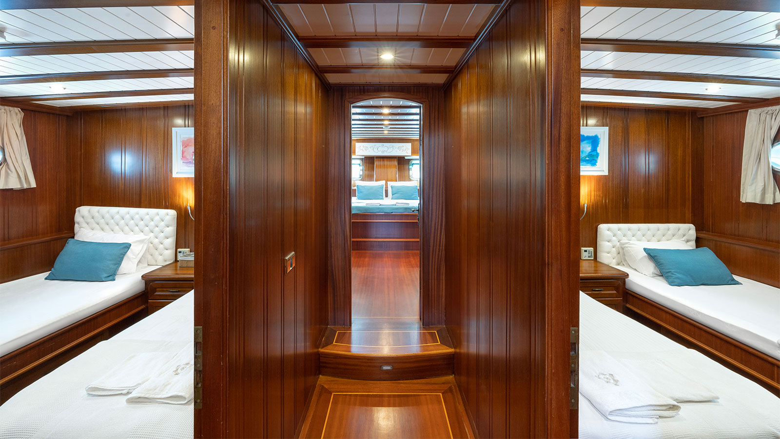 2009 Custom Built Lorient for charter (photo 15)