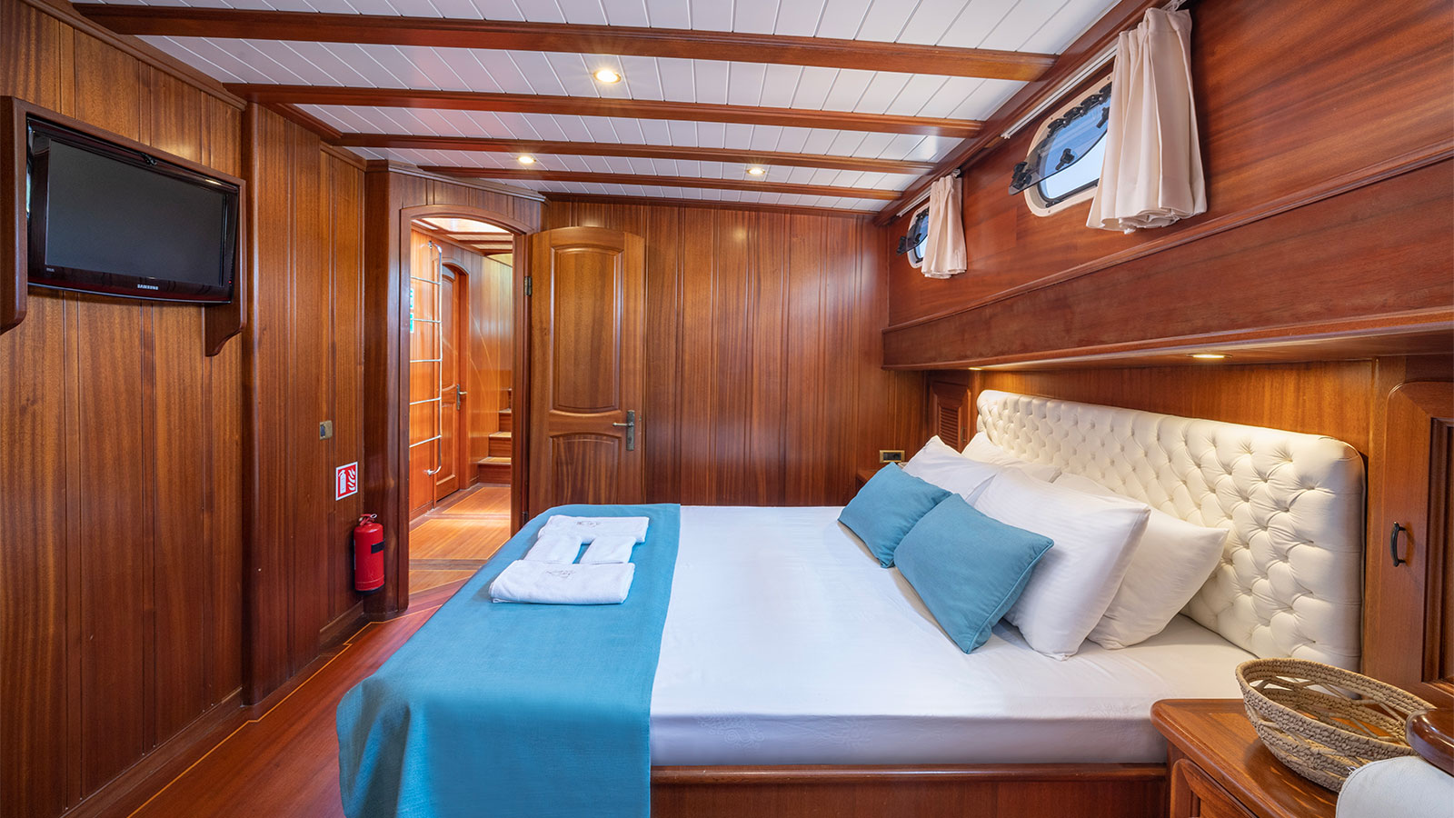 2009 Custom Built Lorient for charter (photo 17)