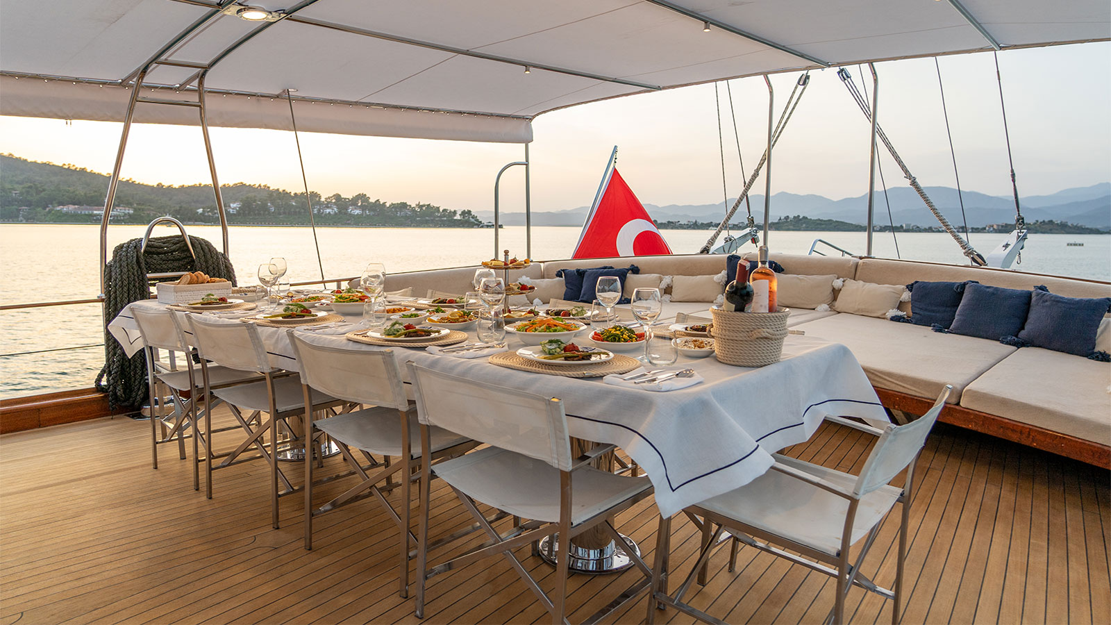 2011 Fethiye Shipyard Happy Days en alquiler (photo 21)