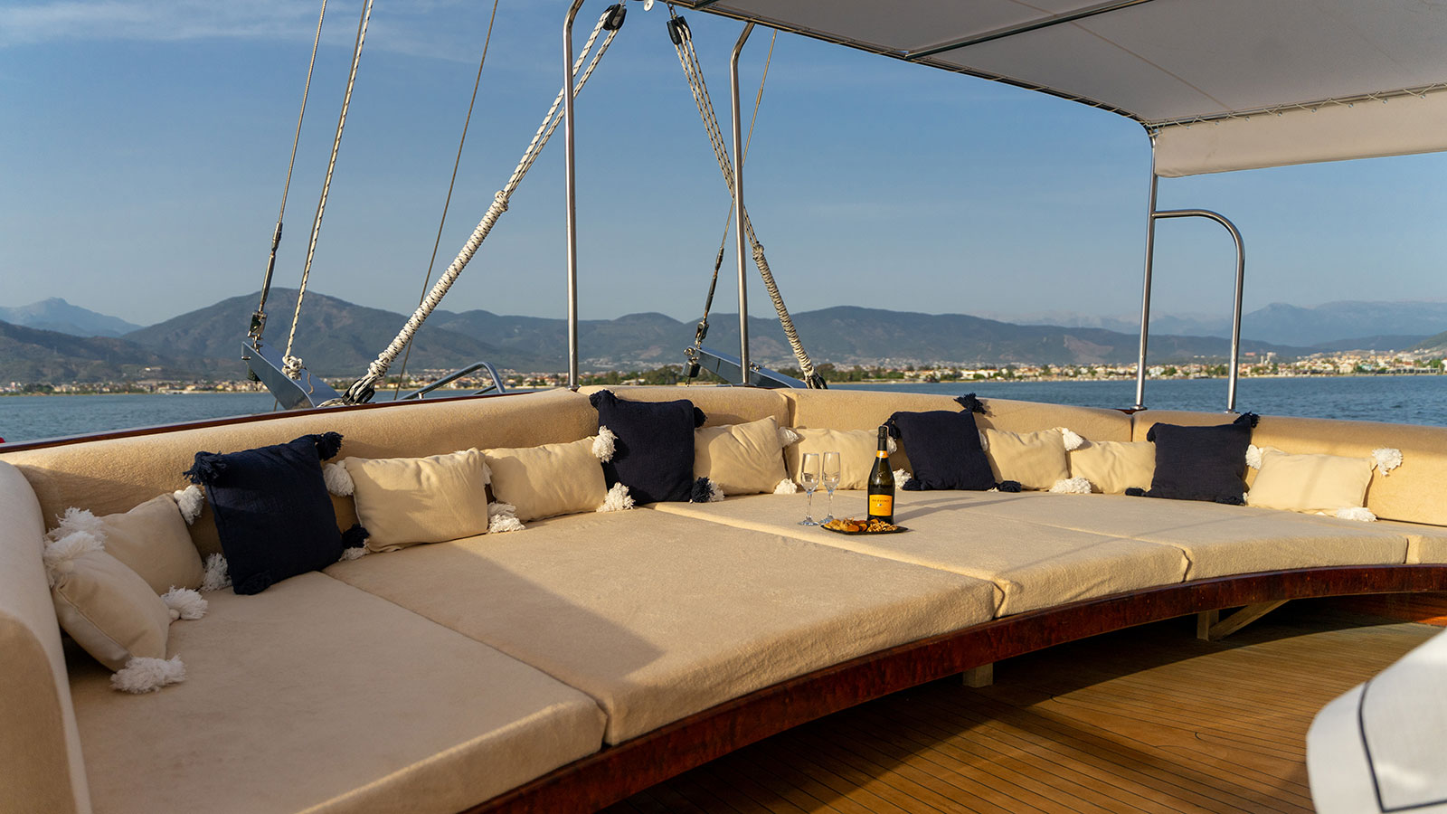 2011 Fethiye Shipyard Happy Days en alquiler (photo 23)