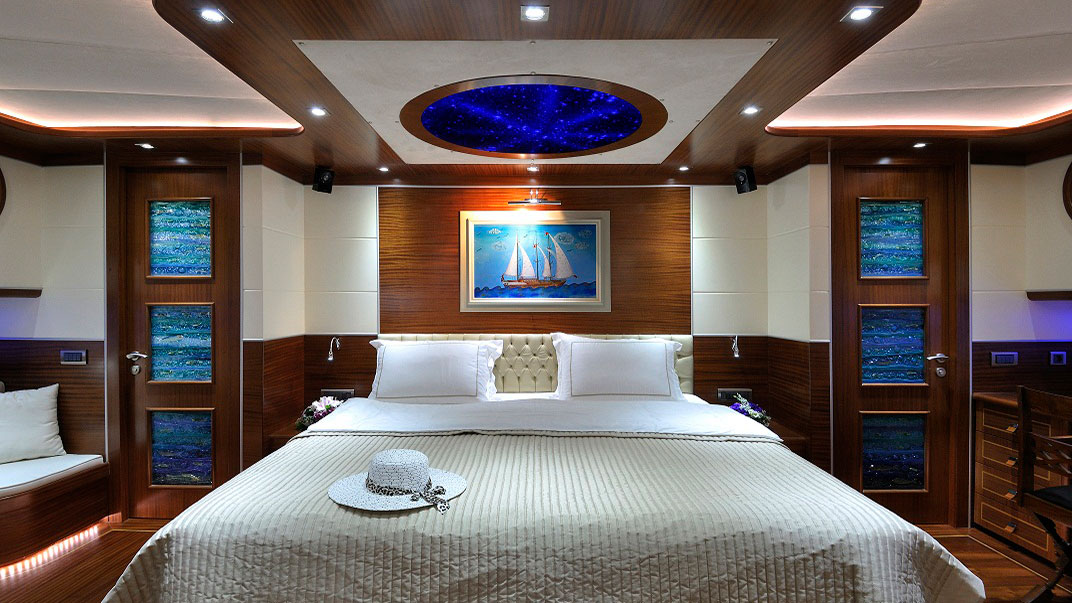 2011 Custom Built Dolce Mare for charter (photo 4)