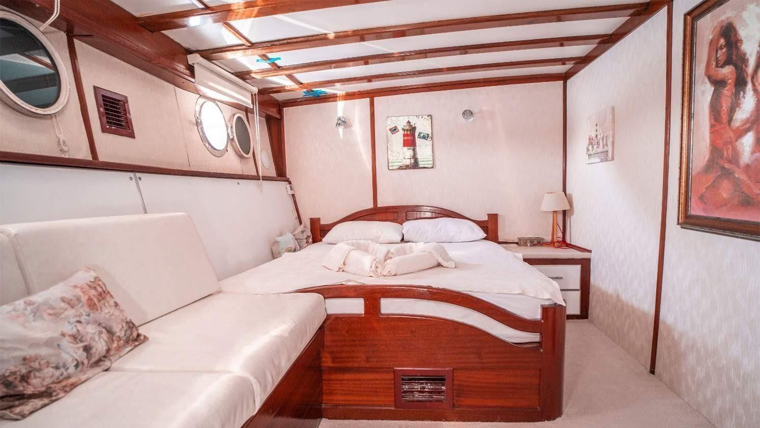 2004 Custom Built White Swan na czarter (photo 10)