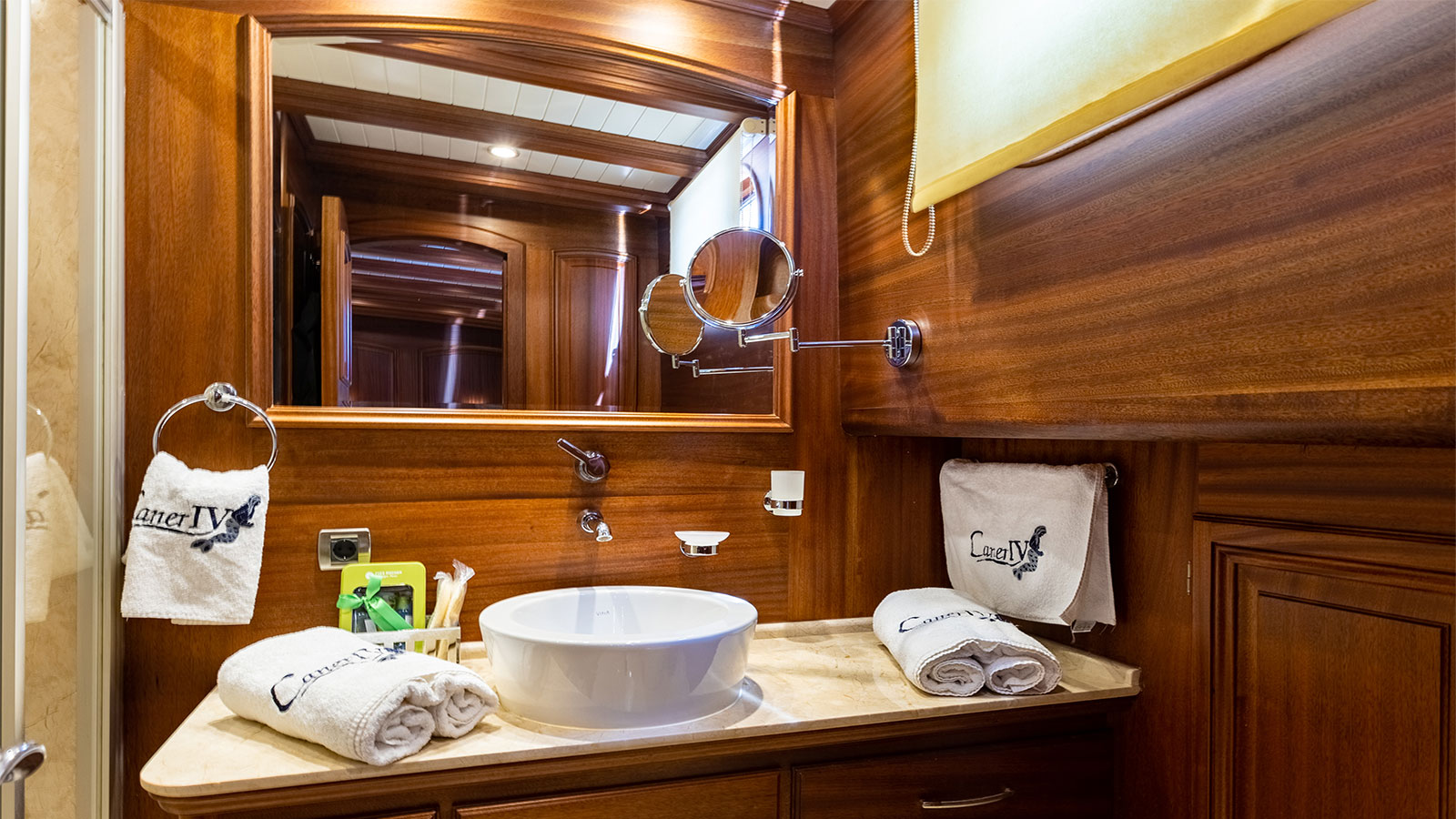 2008 Custom Built Caner IV na czarter (photo 10)