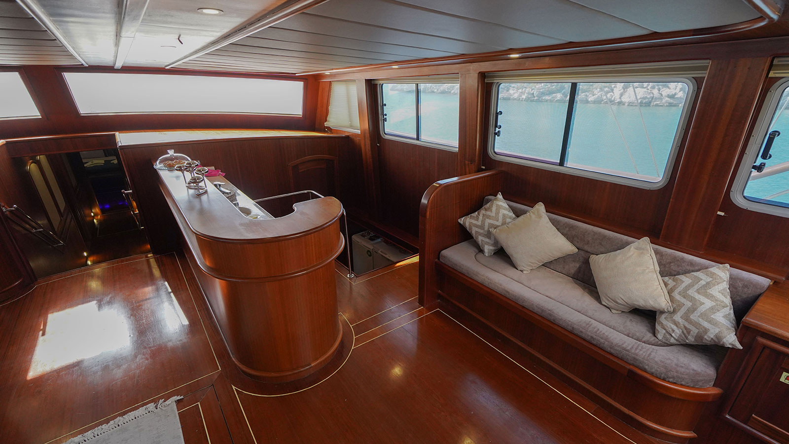 2019 Custom Built Prenses Esila te huur (photo 3)