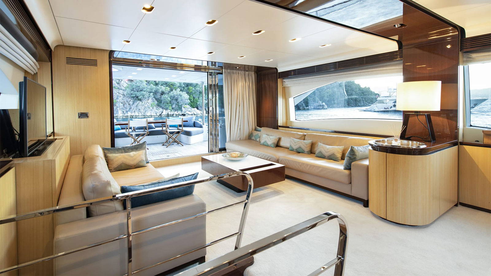 2015 Azimut 84 para fretamento (photo 3)