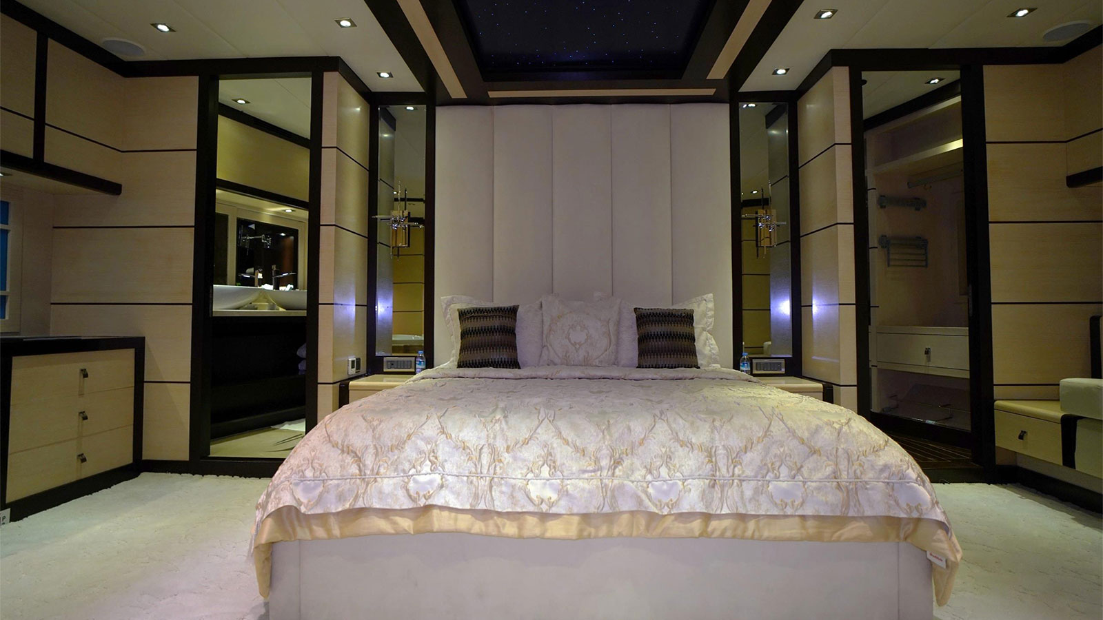 2010 Saba Yacht Perla Del Mare te huur (photo 5)